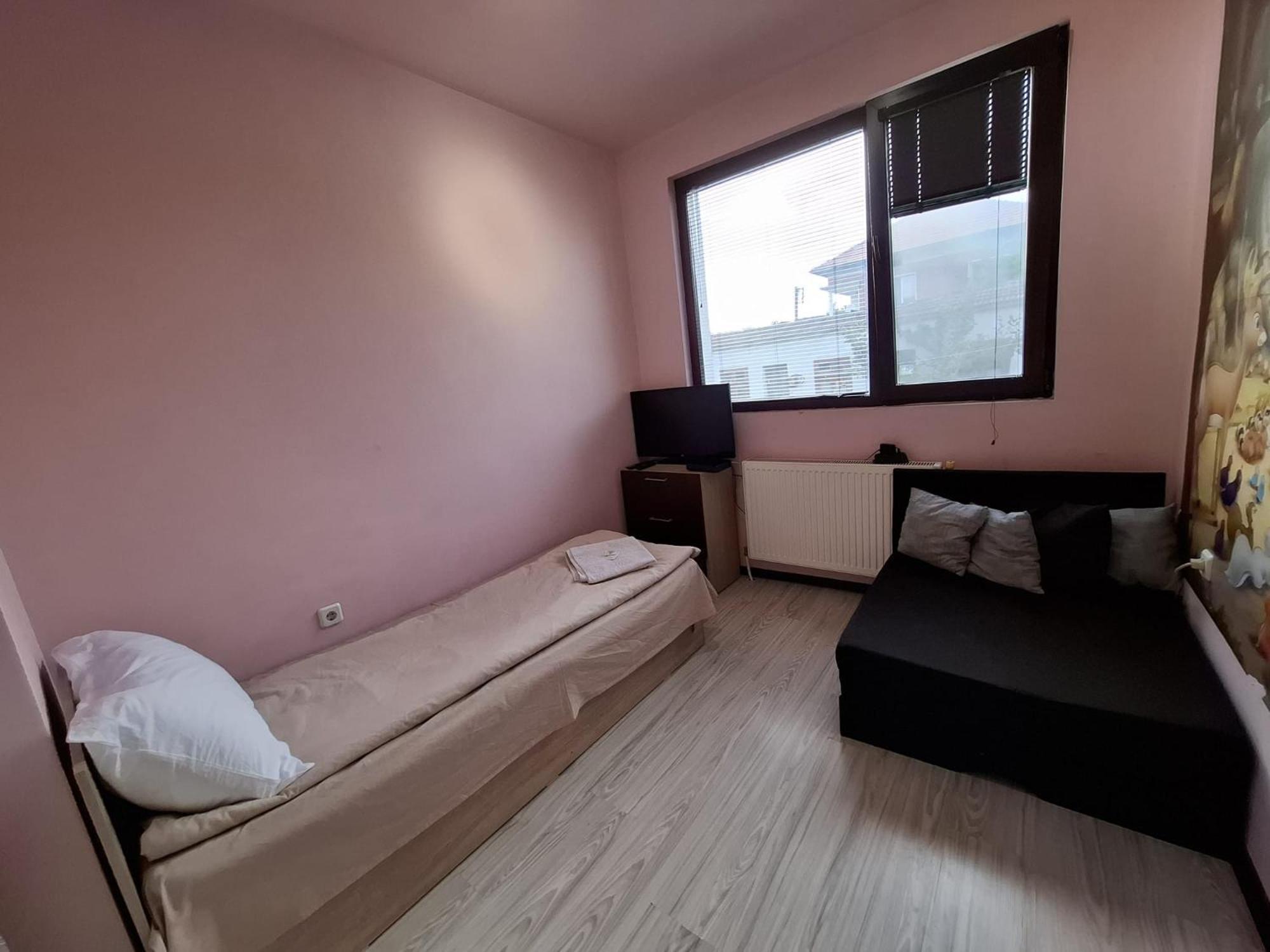 Guest Rooms Simona 2 Opanets Dış mekan fotoğraf